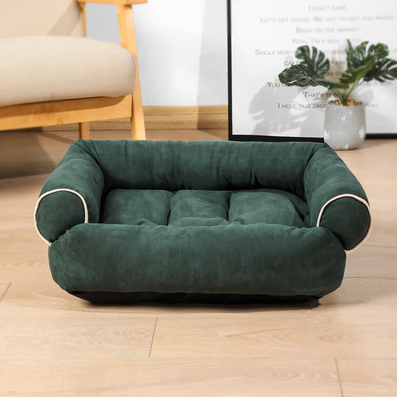 New Comfy Warm Sleeping Sofa  ( small pets)